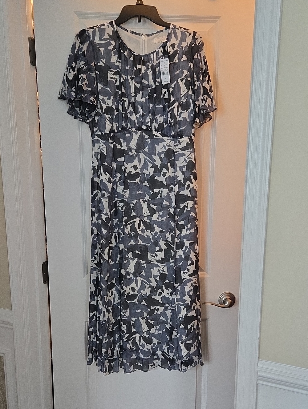 Brooks Brothers Navy and White Floral Pleated Midi Dress